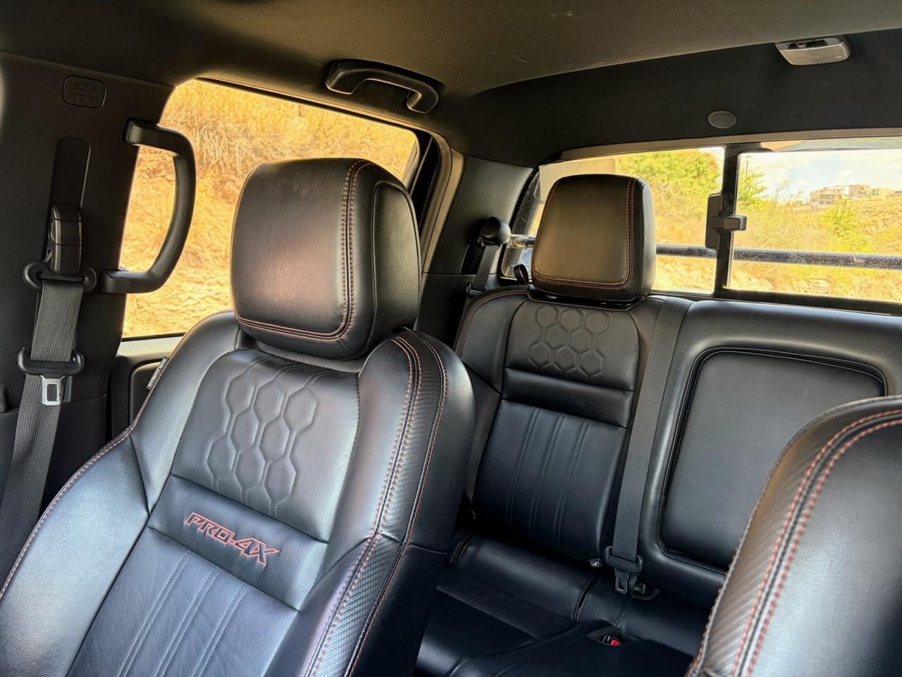 2023 Nissan FRONTIER 4P PRO-4X V63.8 AUT 4X4