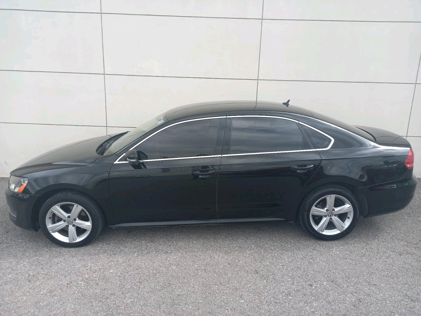 2014 Volkswagen PASSAT 4 PTS SPORTLINE 25L TIPTRONIC FLED PIEL RA-17