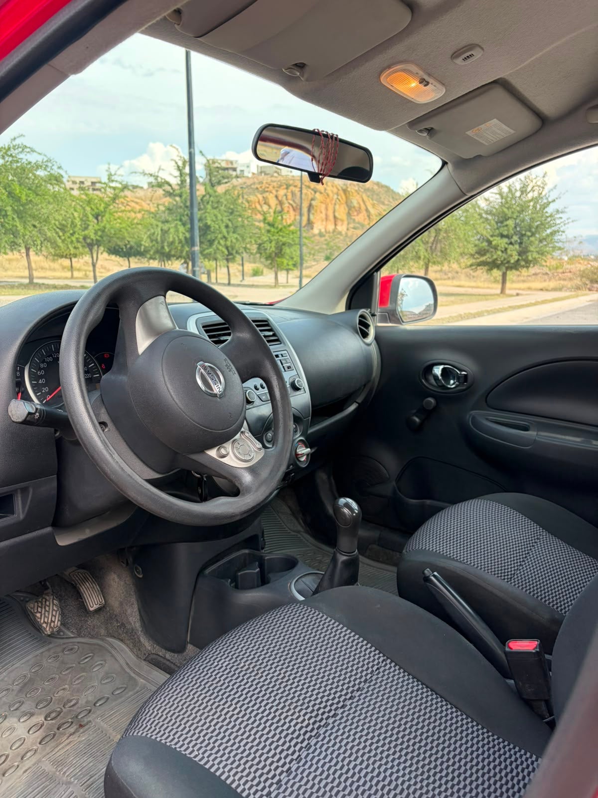 2018 Nissan MARCH 5 PTS HB SENSE TA AAC BLUETOOTH CD R-14
