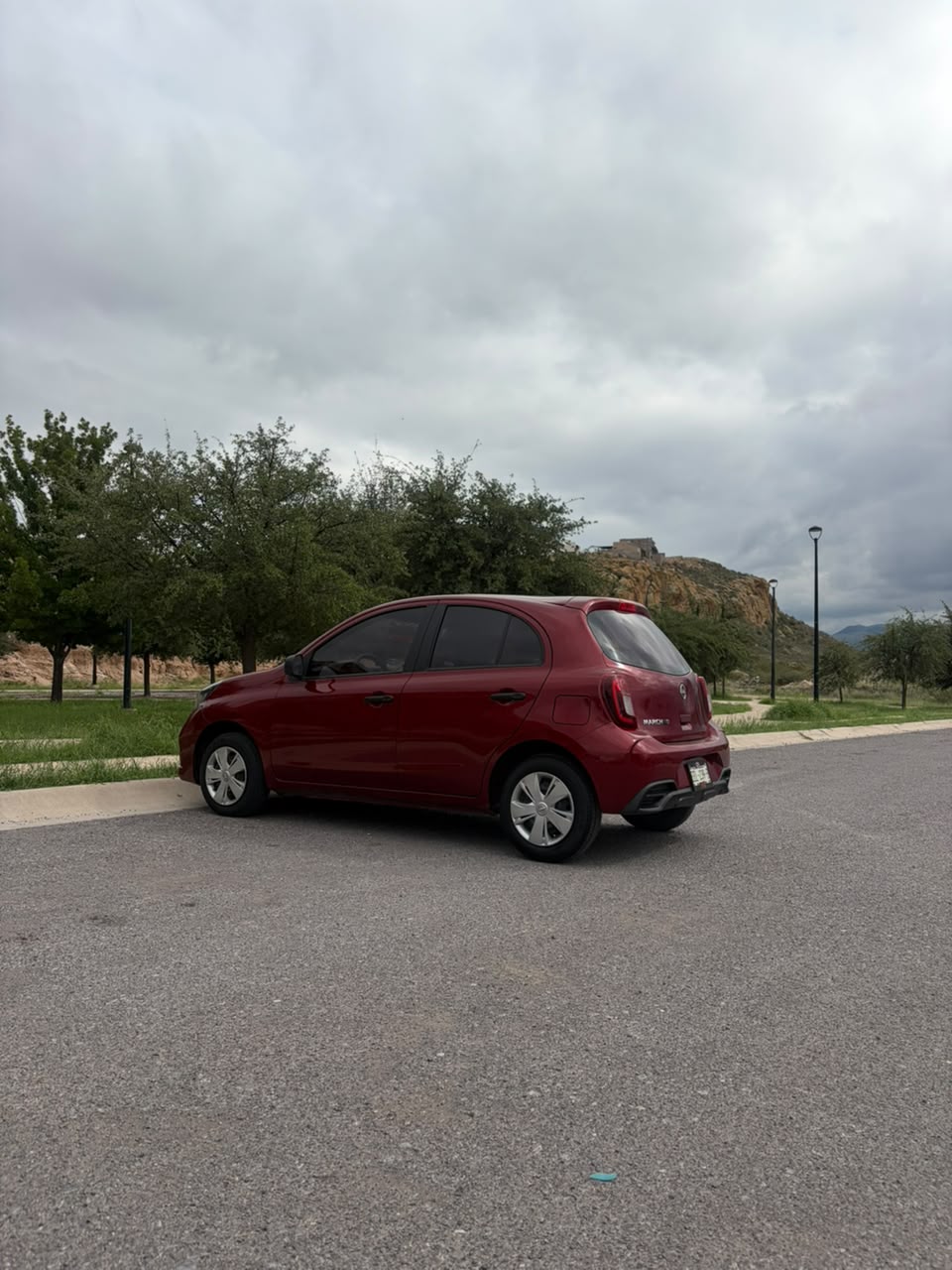 2023 Nissan MARCH 5 PTS HB SENSE TA AAC R-14
