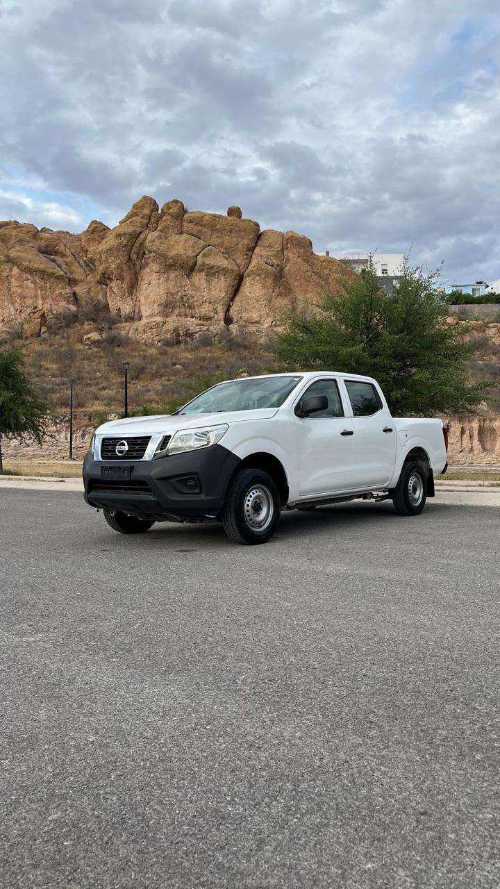 2020 Nissan NP300 4 PTS PICK-UP DOBLE CABINA S TM6 AAC