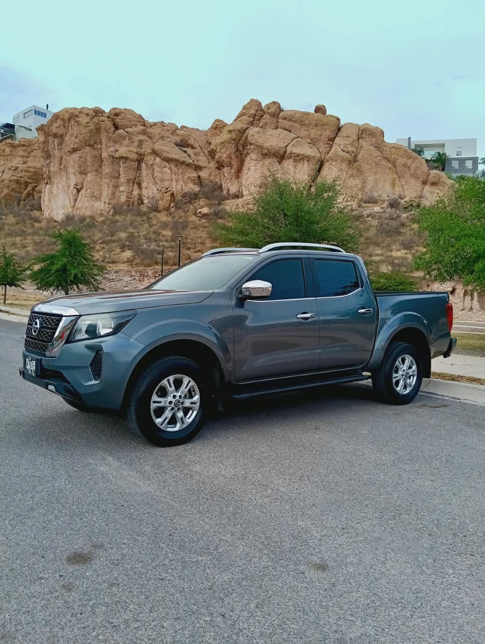 2021 Nissan FRONTIER 4 PTS LE L4 25L TM6 AAC VE ESTRIBOS RA-17