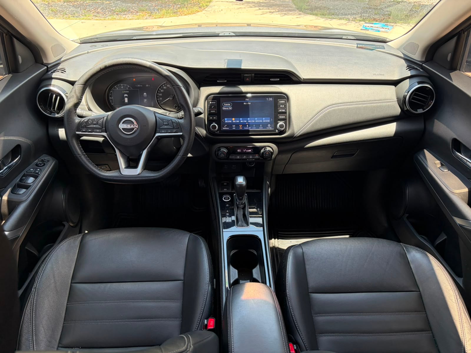 2023 Nissan KICKS 5 PTS PLATINUM 16L TA AAC AUT PIEL GPS RA-18