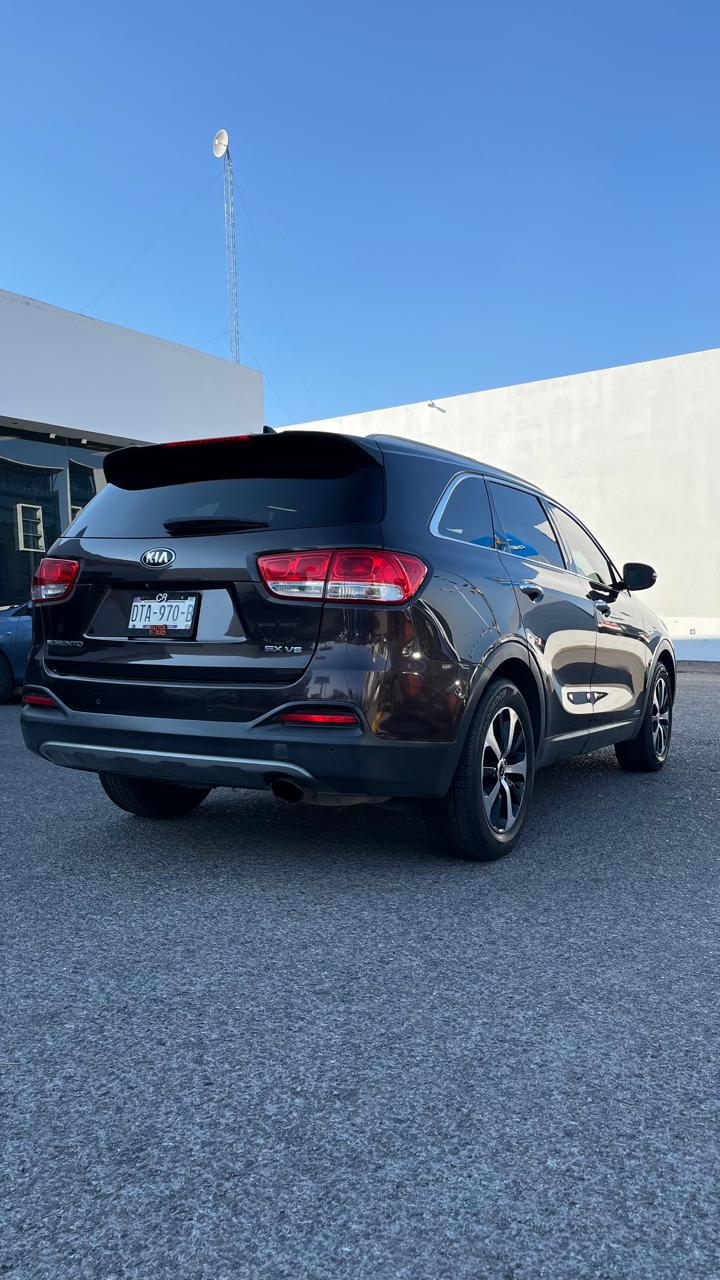 2016 Kia SORENTO 5 PTS EX V6 TA AAC PIEL 7 PAS RA-18