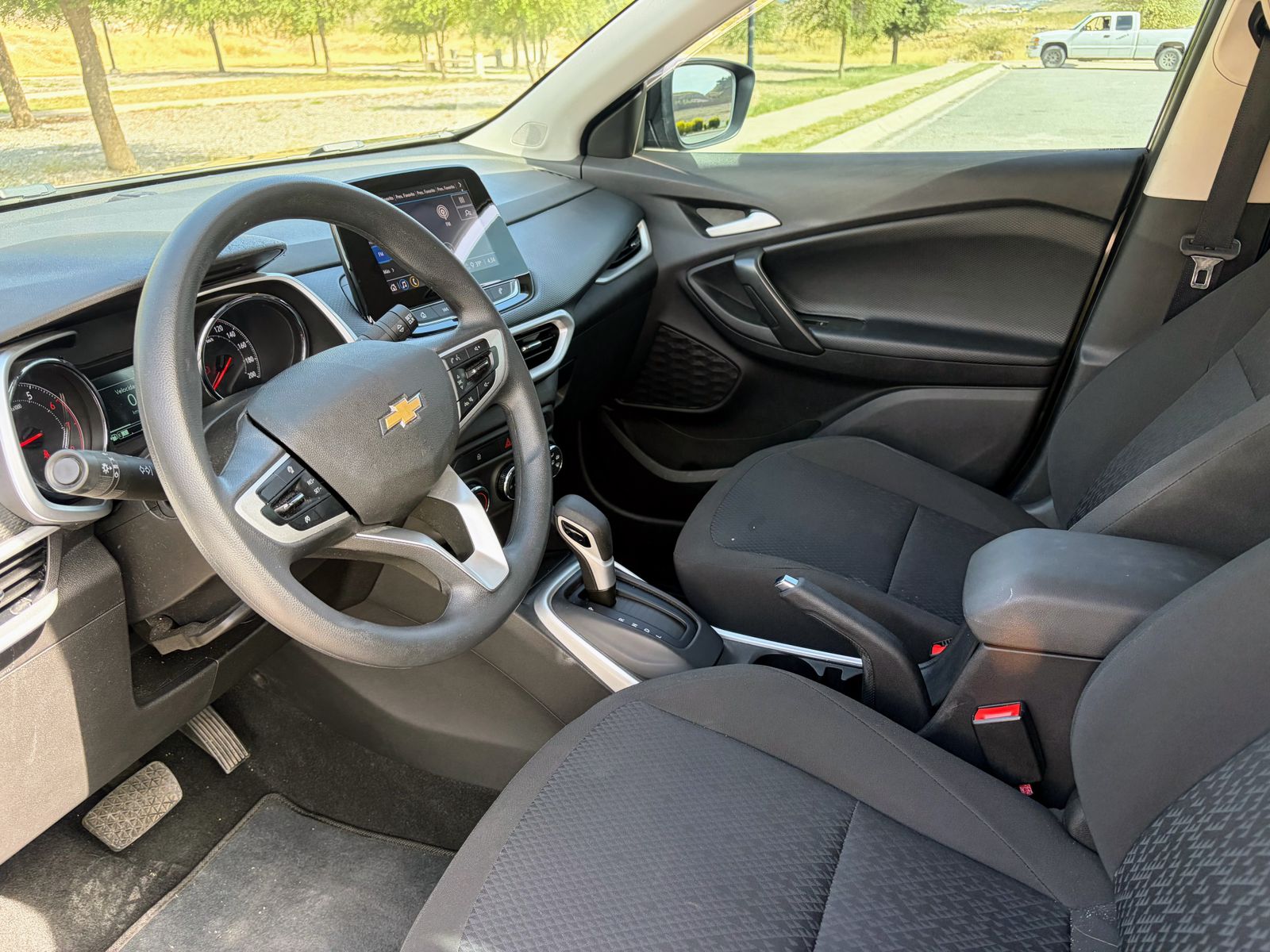 2024 Chevrolet TRACKER 5P LS L31.2T AUT