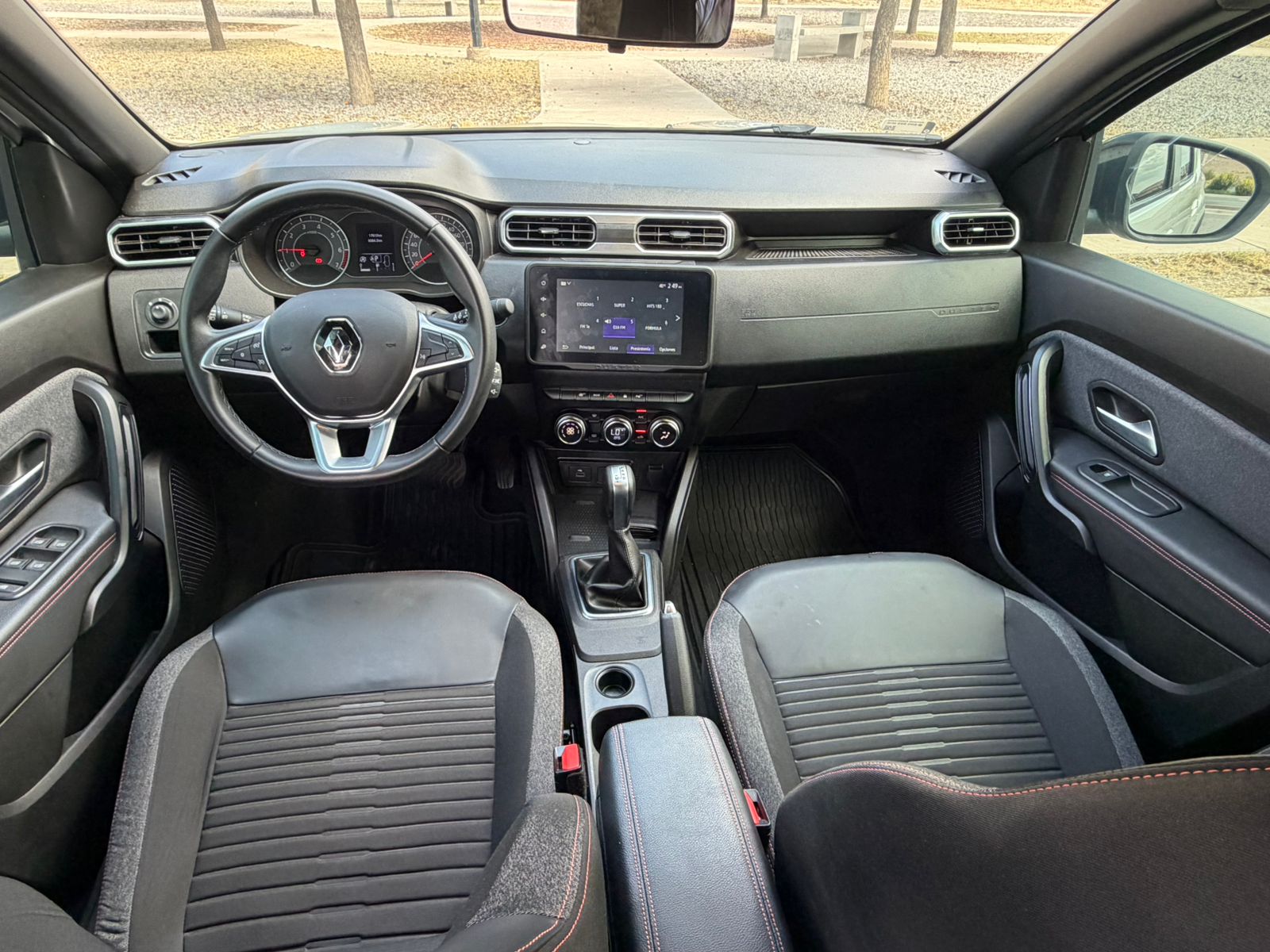 2025 RENAULT DUSTER 5P ICONIC L41.3T AUT