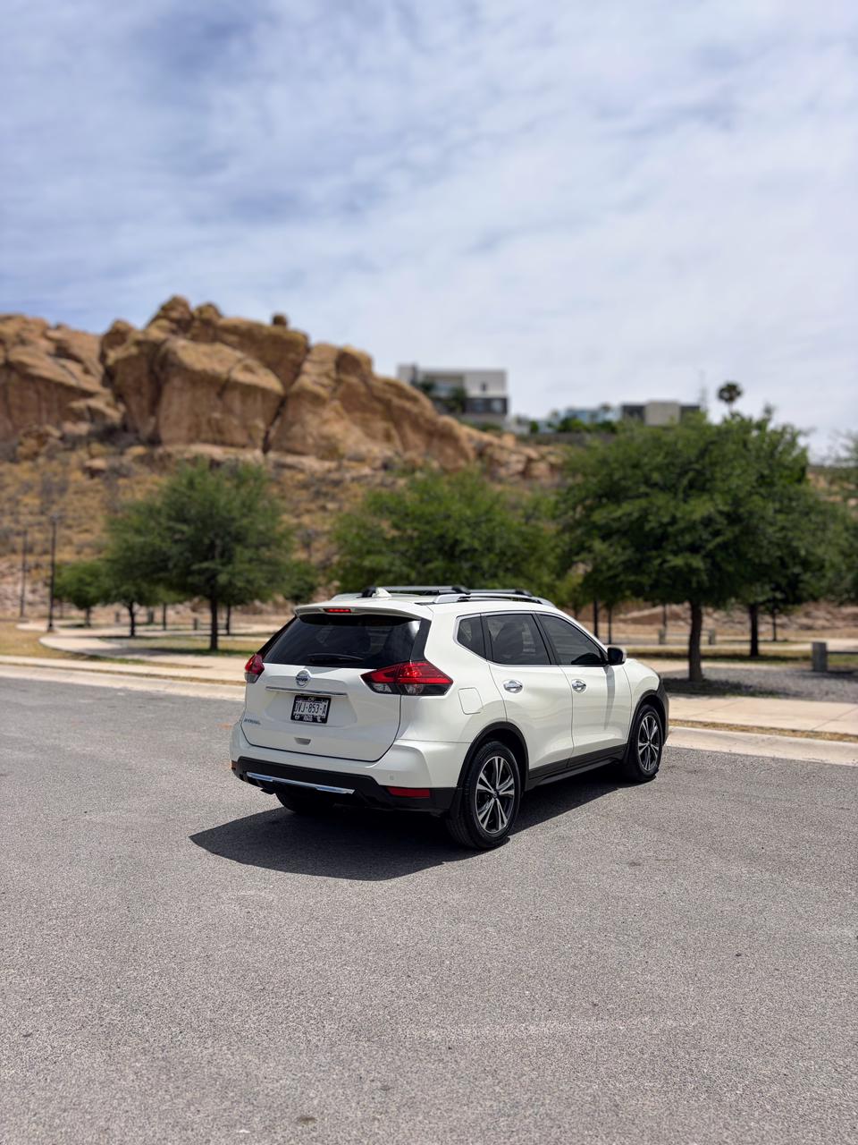 2020 Nissan X-TRAIL 5 PTS ADVANCE CVT QCP 7 PAS RA-18