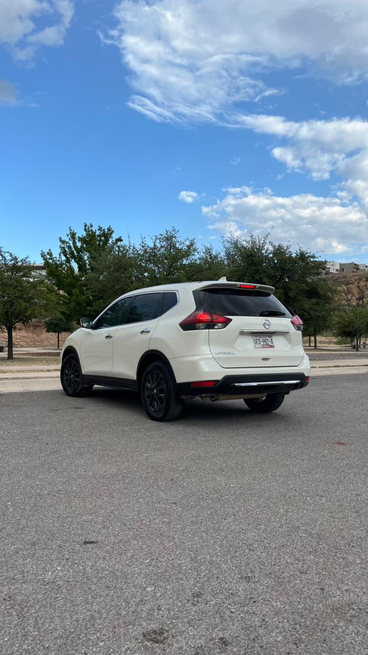 2022 Nissan X-TRAIL 5 PTS SENSE CVT 5 PAS RA-17