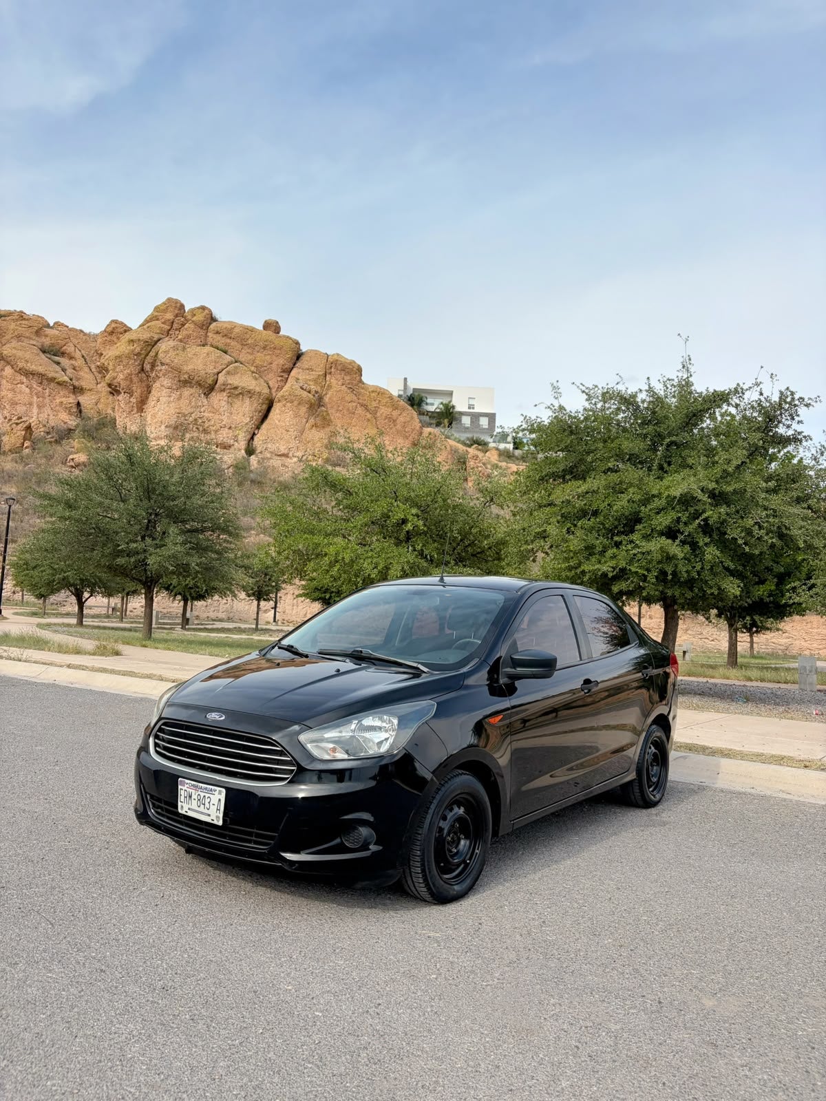 2018 Ford FIGO 4 PTS IMPULSE TA AAC MP3 R-14
