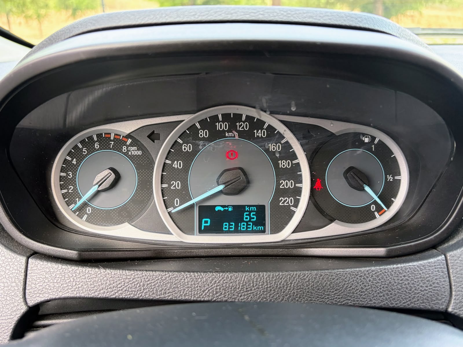 2018 Ford FIGO 4 PTS IMPULSE TA AAC MP3 R-14